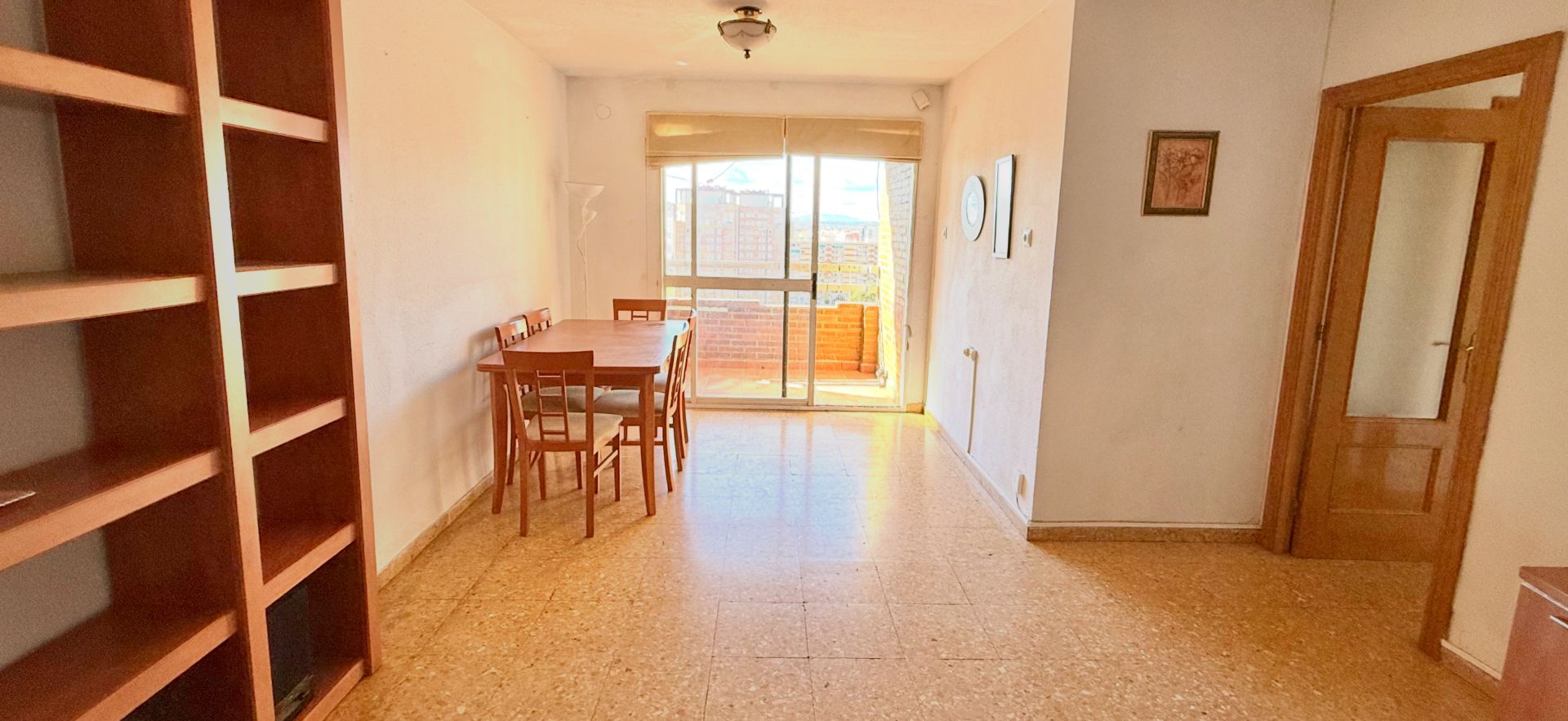 Menjador de Pis en venda en  Valencia Capital amb Moblat