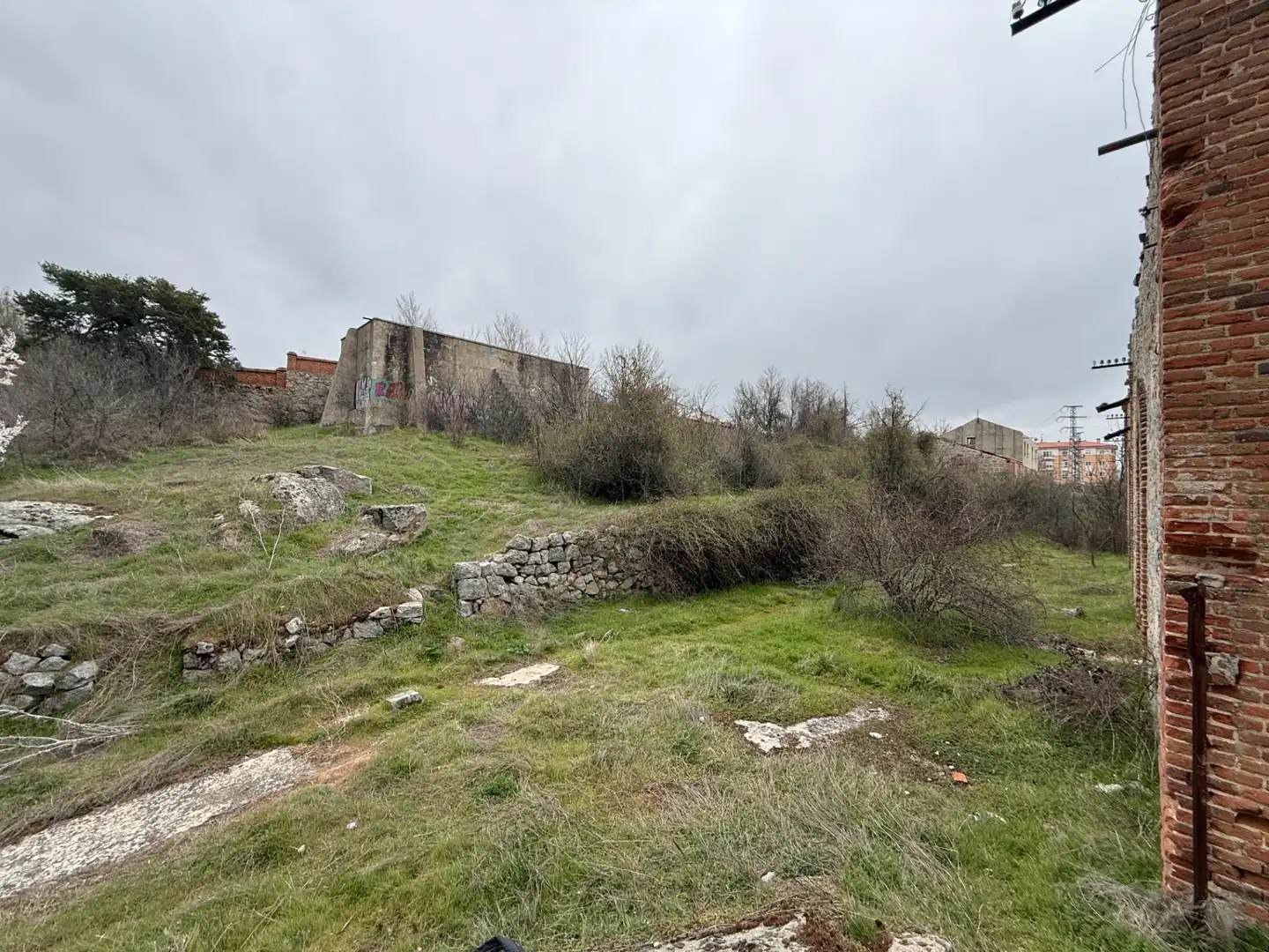 Terreno industrial en venta en Ávila