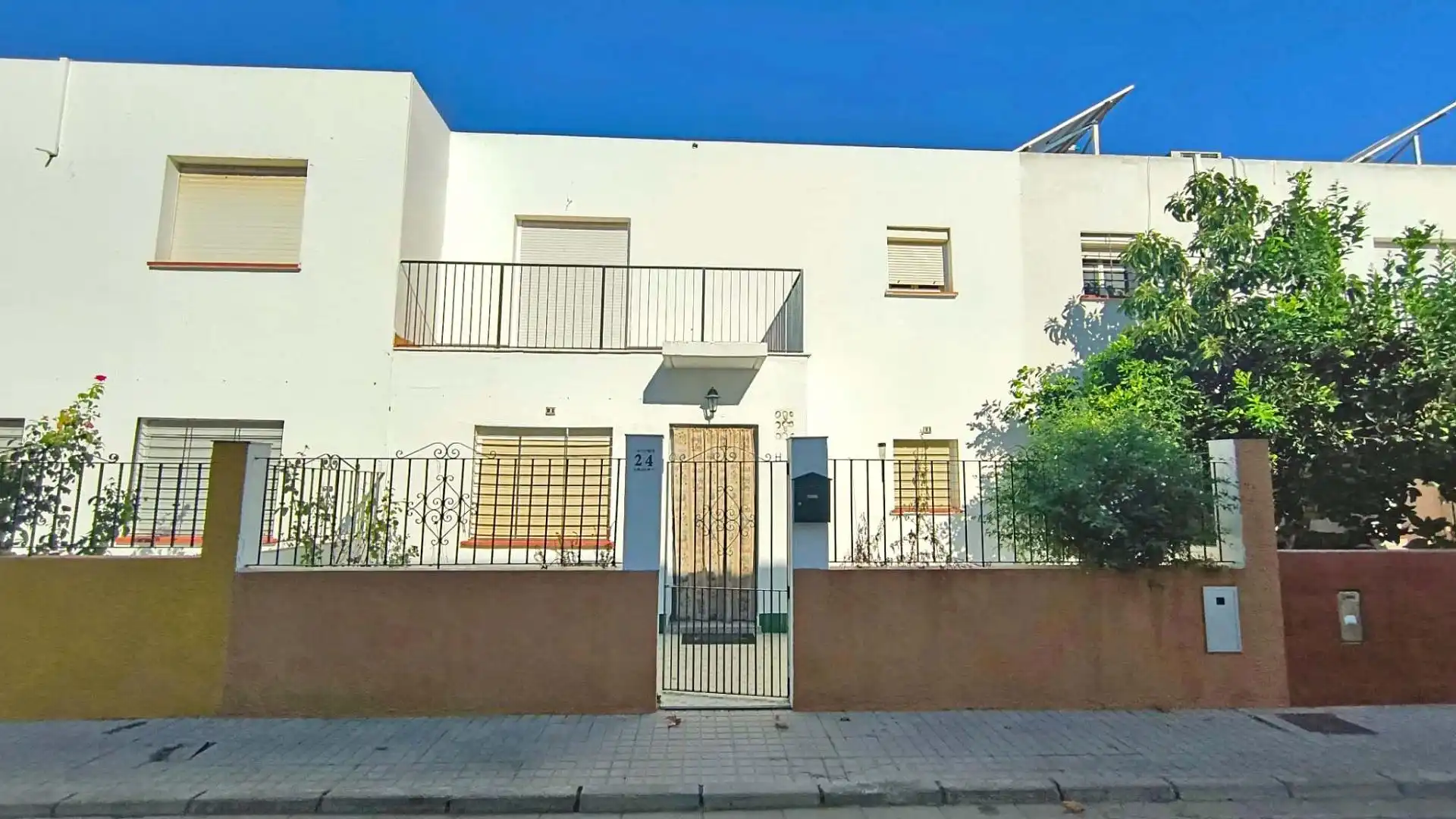 Maison mitoyenne avec terrasse à vendre à Calle de Pablo Neruda 24