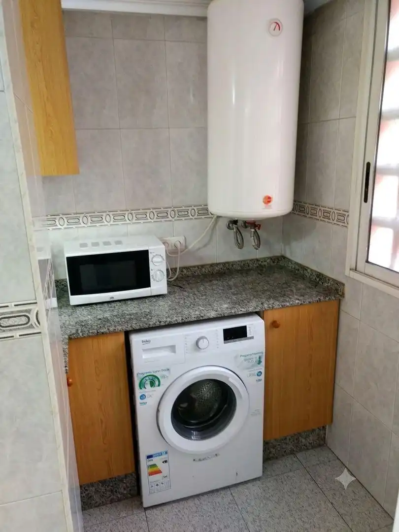 Cocina de Apartamento de alquiler en Valencia con Balcón