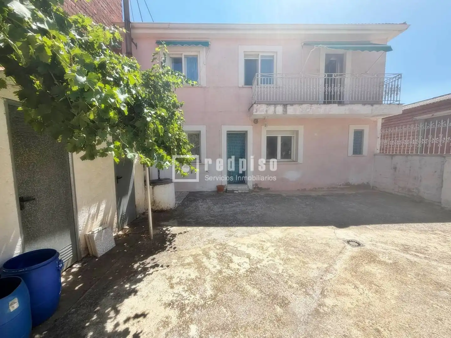 Vista exterior de Casa o chalet en venta en Marchamalo con Calefacción, Terraza y Trastero
