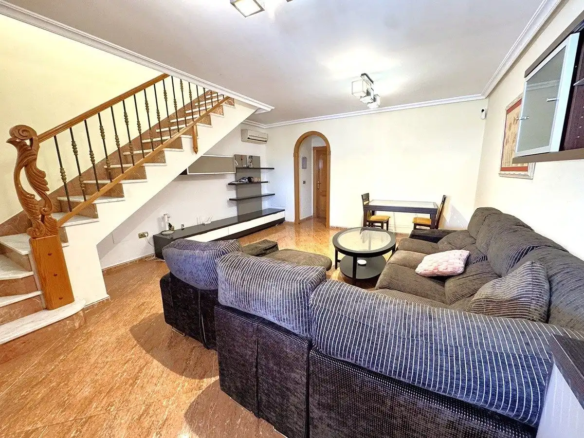 Adosado con piscina en venta en Los Balcones - Los Altos, imagen 6