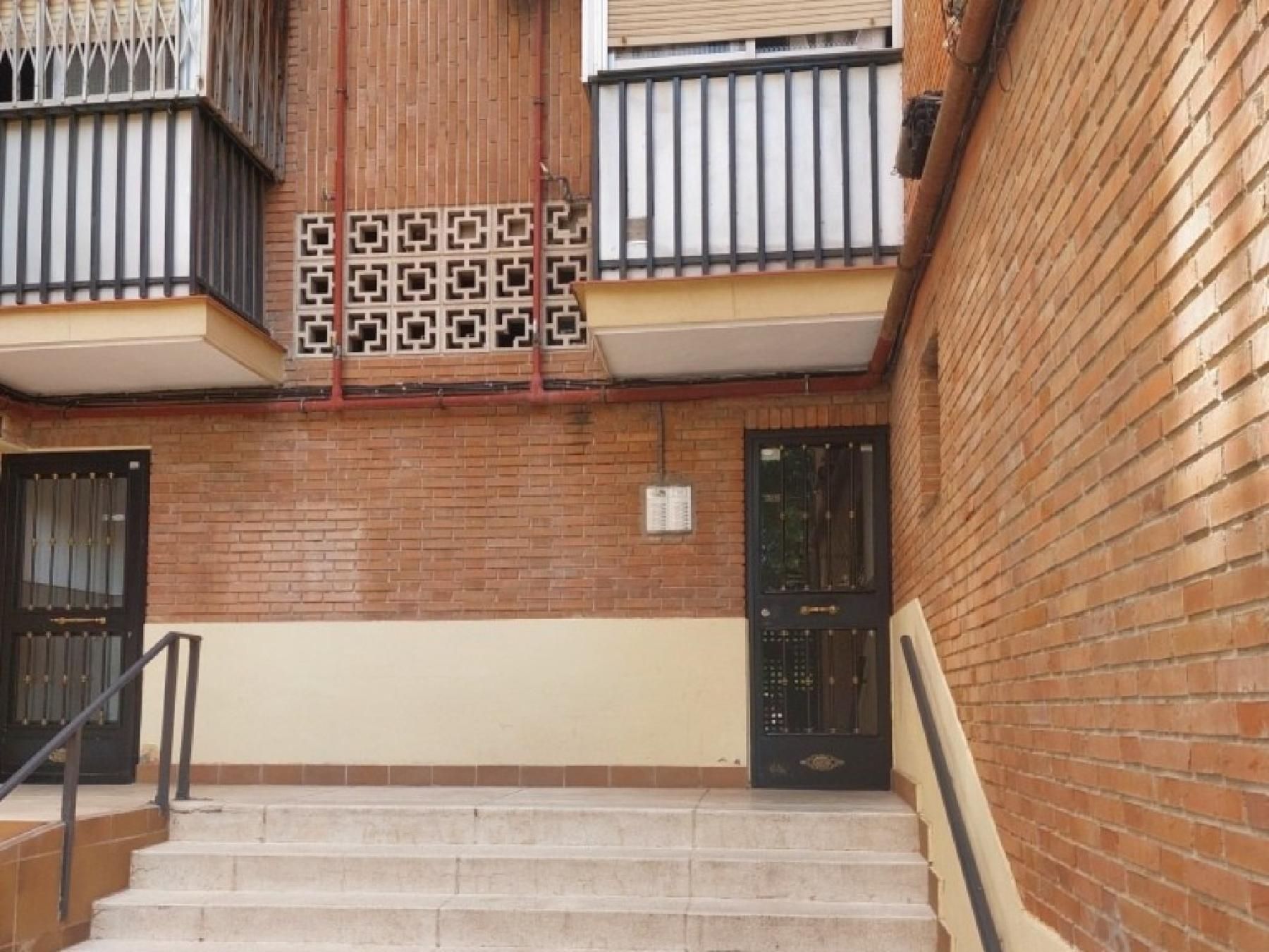 Vista exterior de Piso en venta en  Madrid Capital