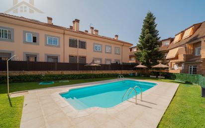 Piscina de Pis en venda en Collado Villalba amb Terrassa