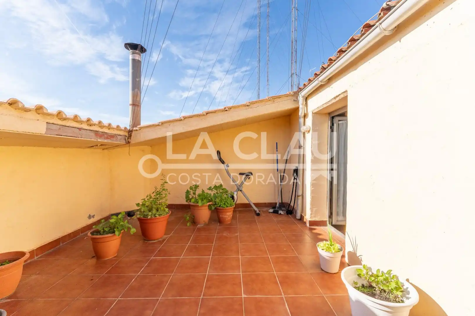 Terrasse von Einfamilien-Reihenhaus zum Verkauf in Gavà mit Heizung