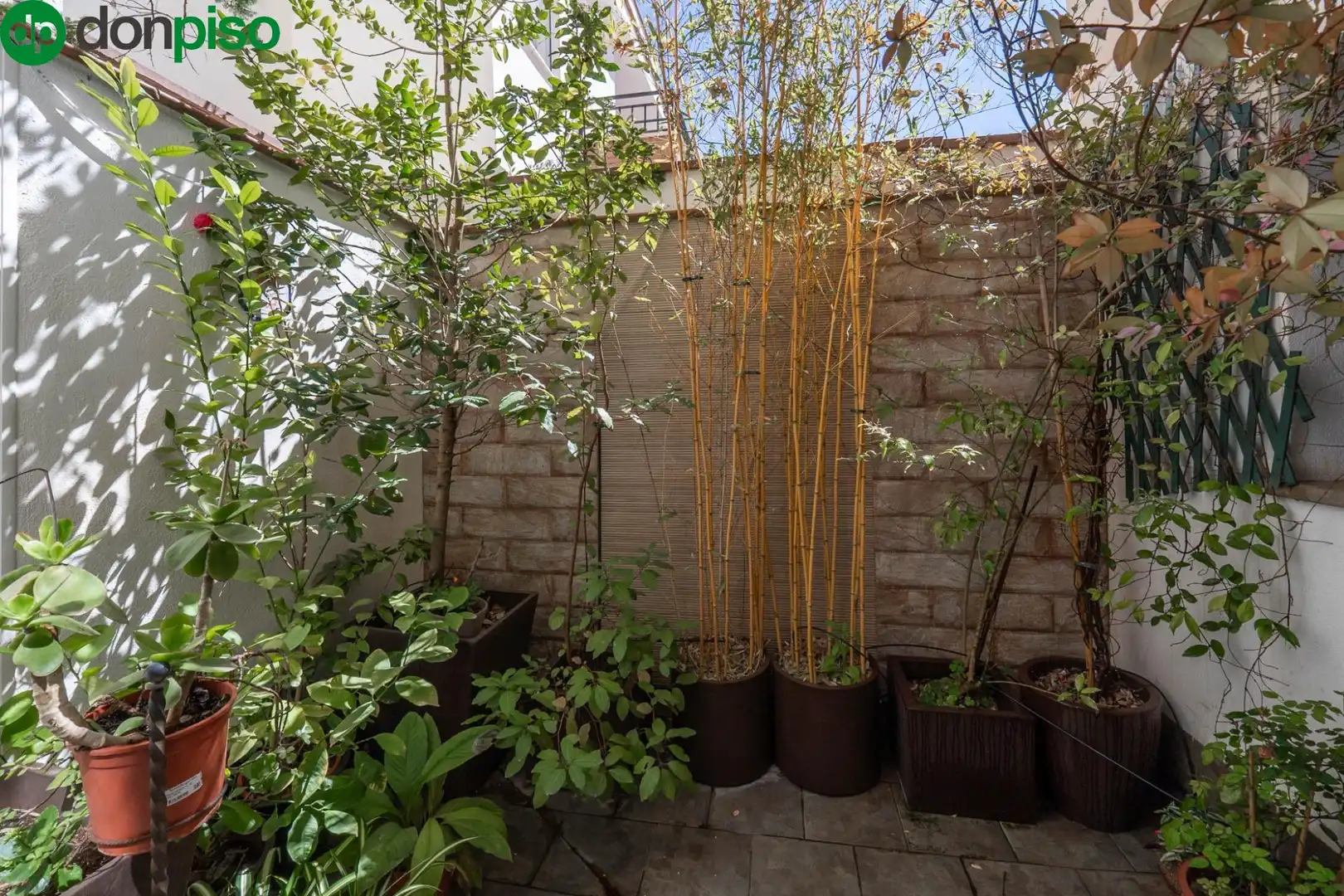 Terrasse von Einfamilien-Reihenhaus zum Verkauf in Granada mit Klimaanlage und Terrasse