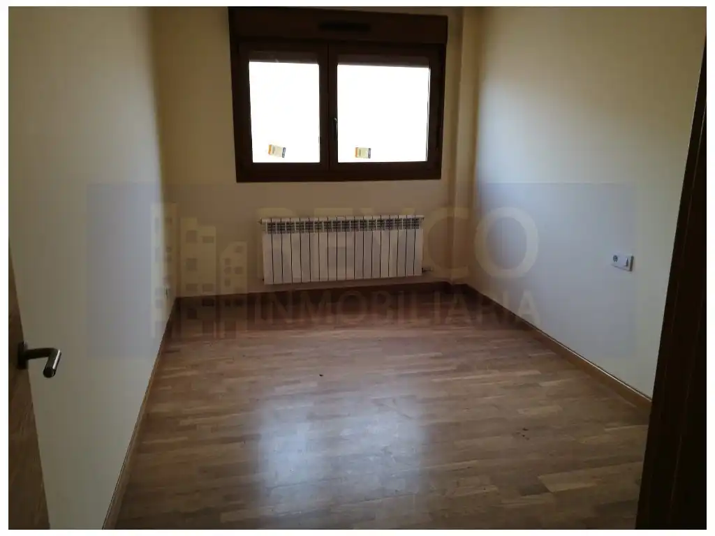 Schlafzimmer von Wohnungen zum Verkauf in Baños de Río Tobía