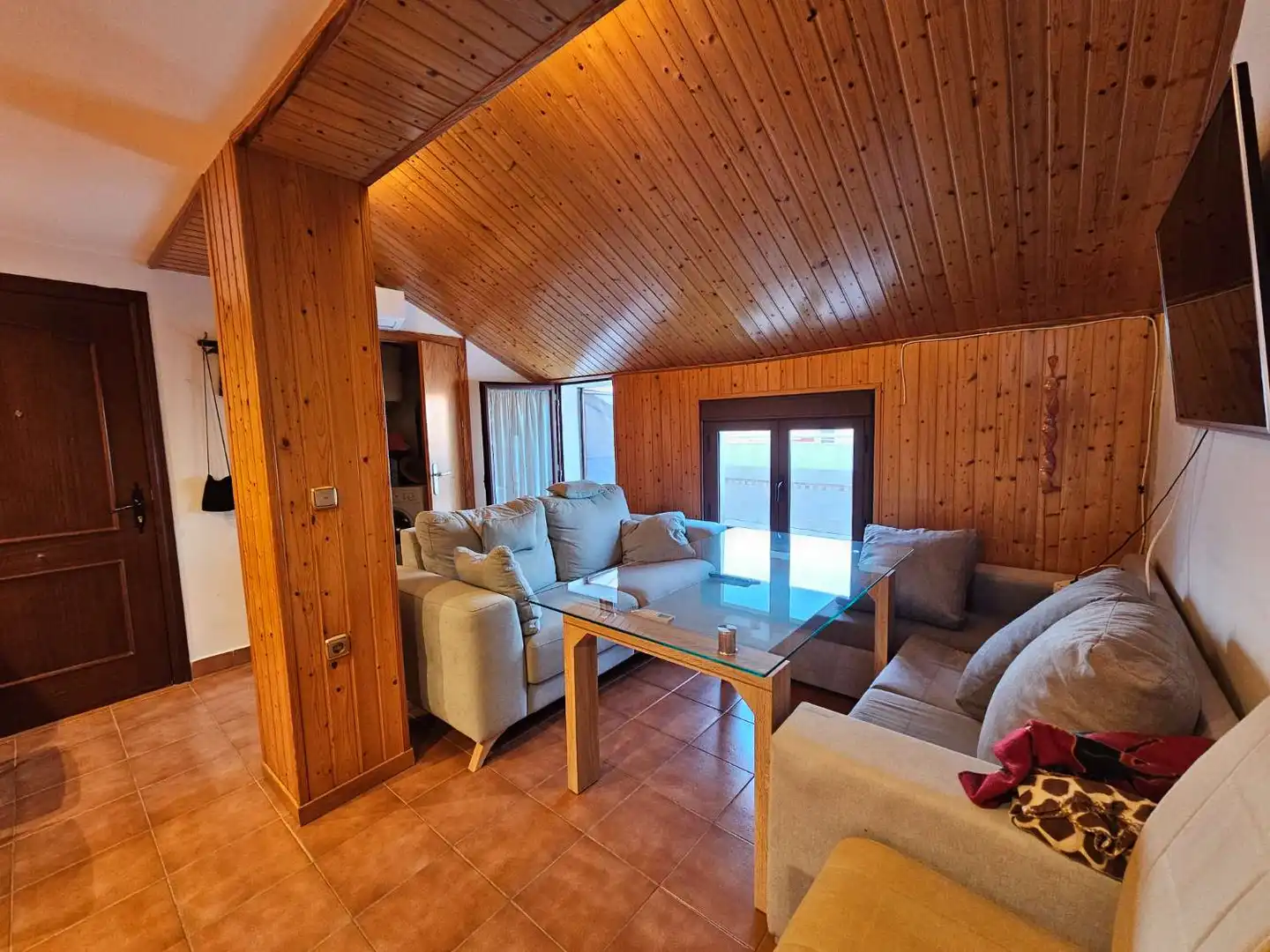 Ático con ascensor en venta en La Carihuela - Los Nidos
