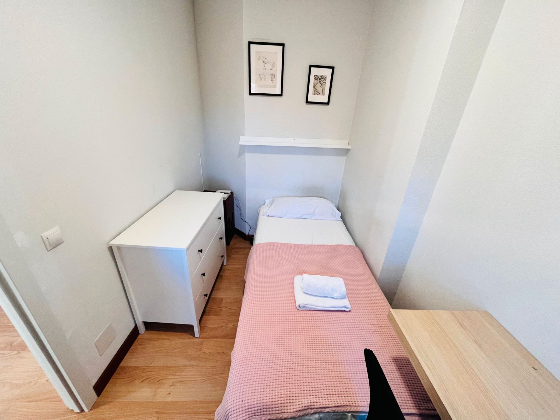 Bedroom of Flat to share in  Madrid Capital  with Heating, Terrace and Furnished