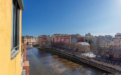 Exterior view of Flat for sale in Girona Capital  with Heating