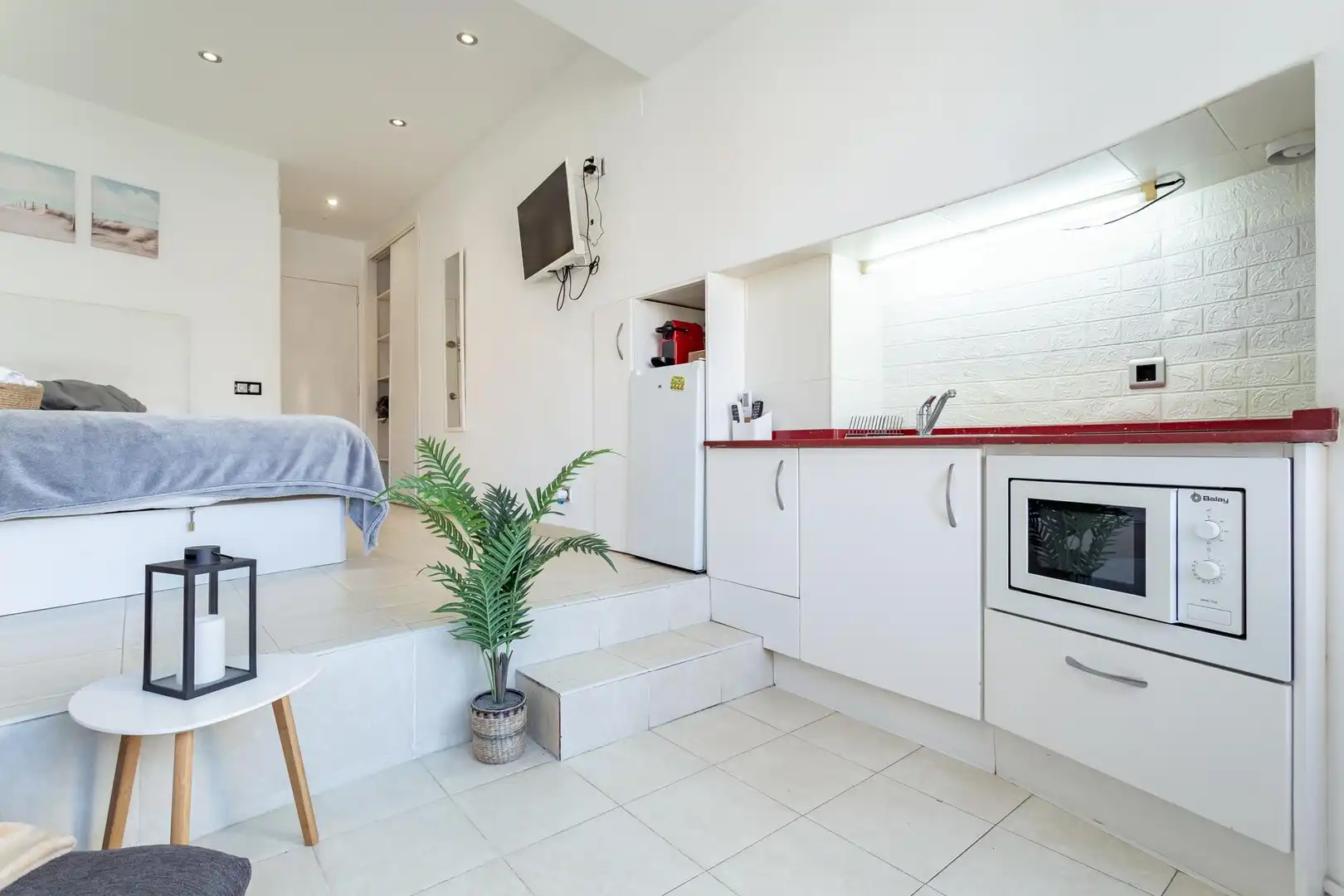 Küche von Wohnung zum Verkauf in Vila-seca mit Klimaanlage, Privatgarten und Schwimmbad