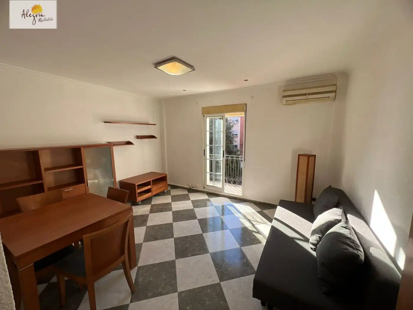 Schlafzimmer von Wohnung zur Miete in Xirivella mit Klimaanlage, Möbliert und Balkon