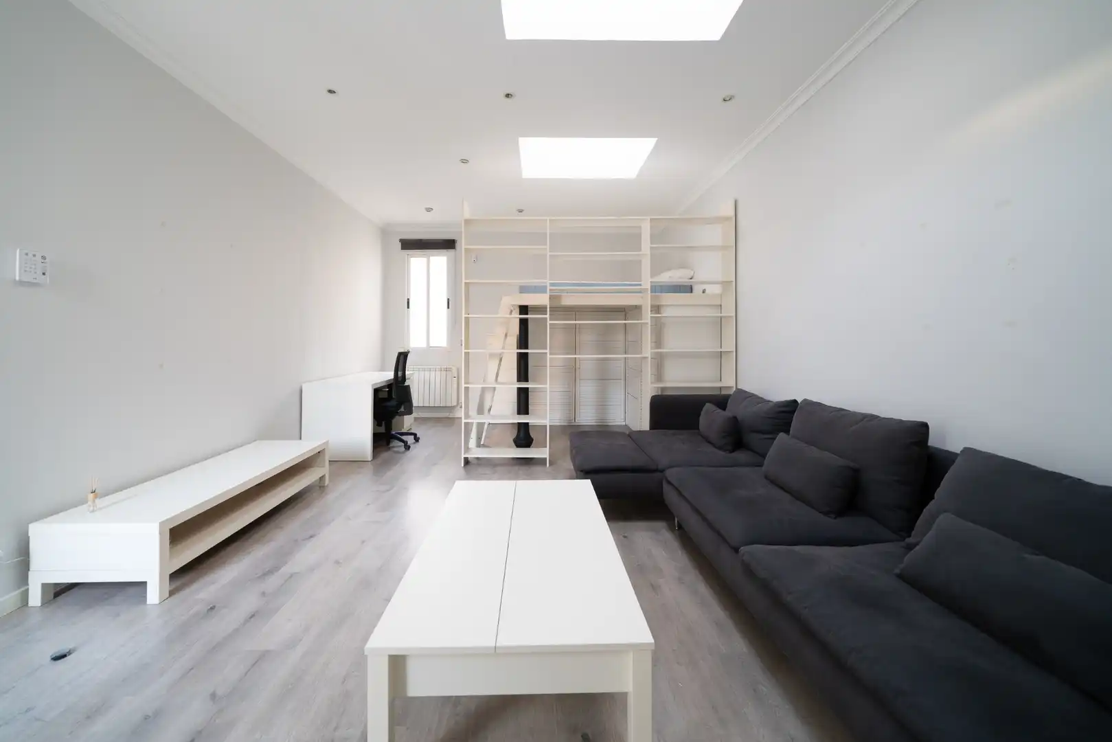 Flat for sale in Calle de Viriato, imagen 4