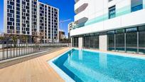 Swimming pool of Flat for sale in  Valencia Capital  with Air Conditioner, Private garden and Terrace