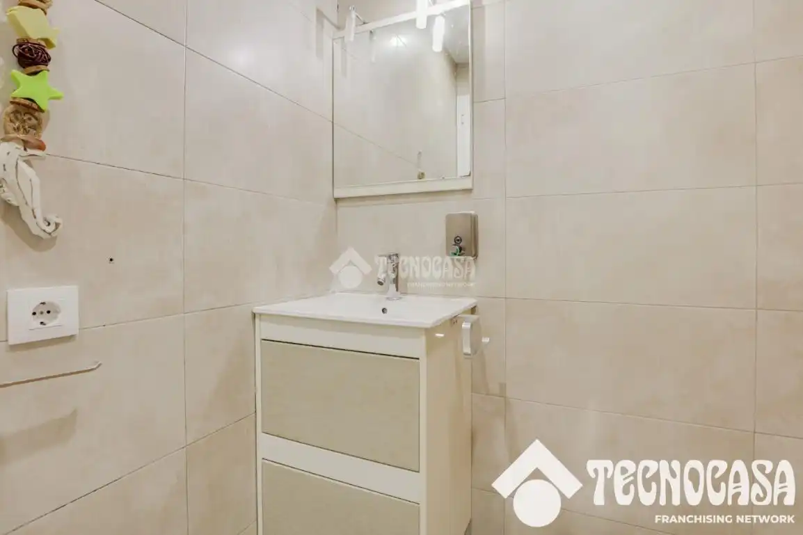 Baño de Piso en venta en Barcelona con Calefacción y Parquet