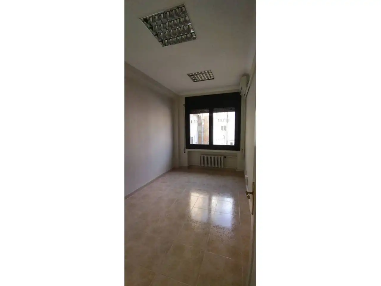 Bureau avec ascenseur à louer à Calle Angel Guimerà, imagen 18