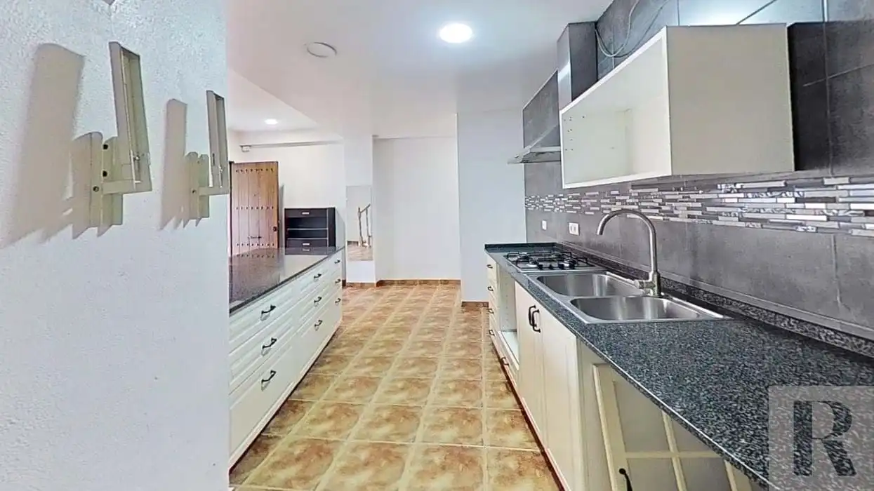 Kitchen of Detached homes for sale in Algeciras  with Terrace and Storage room
