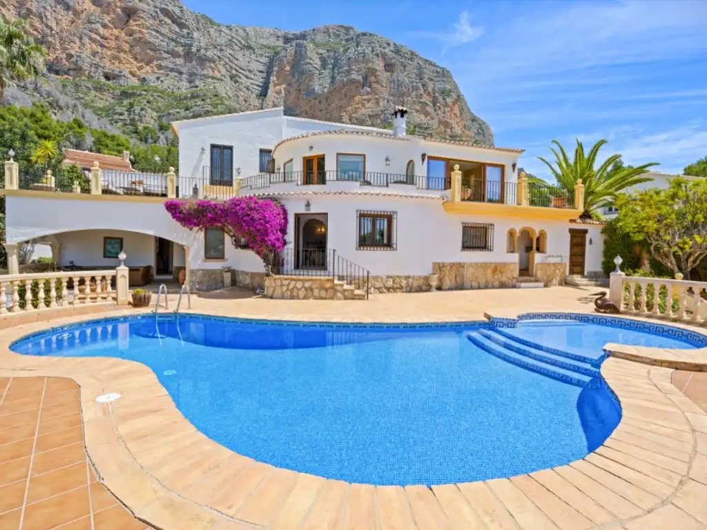 Vista exterior de Casa o xalet en venda en Jávea / Xàbia amb Aire condicionat, Calefacció i Balcó