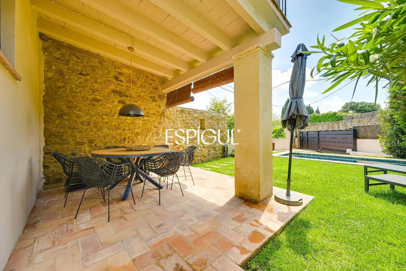 Terrassa de Casa o xalet en venda en La Bisbal d'Empordà amb Aire condicionat, Calefacció i Parquet