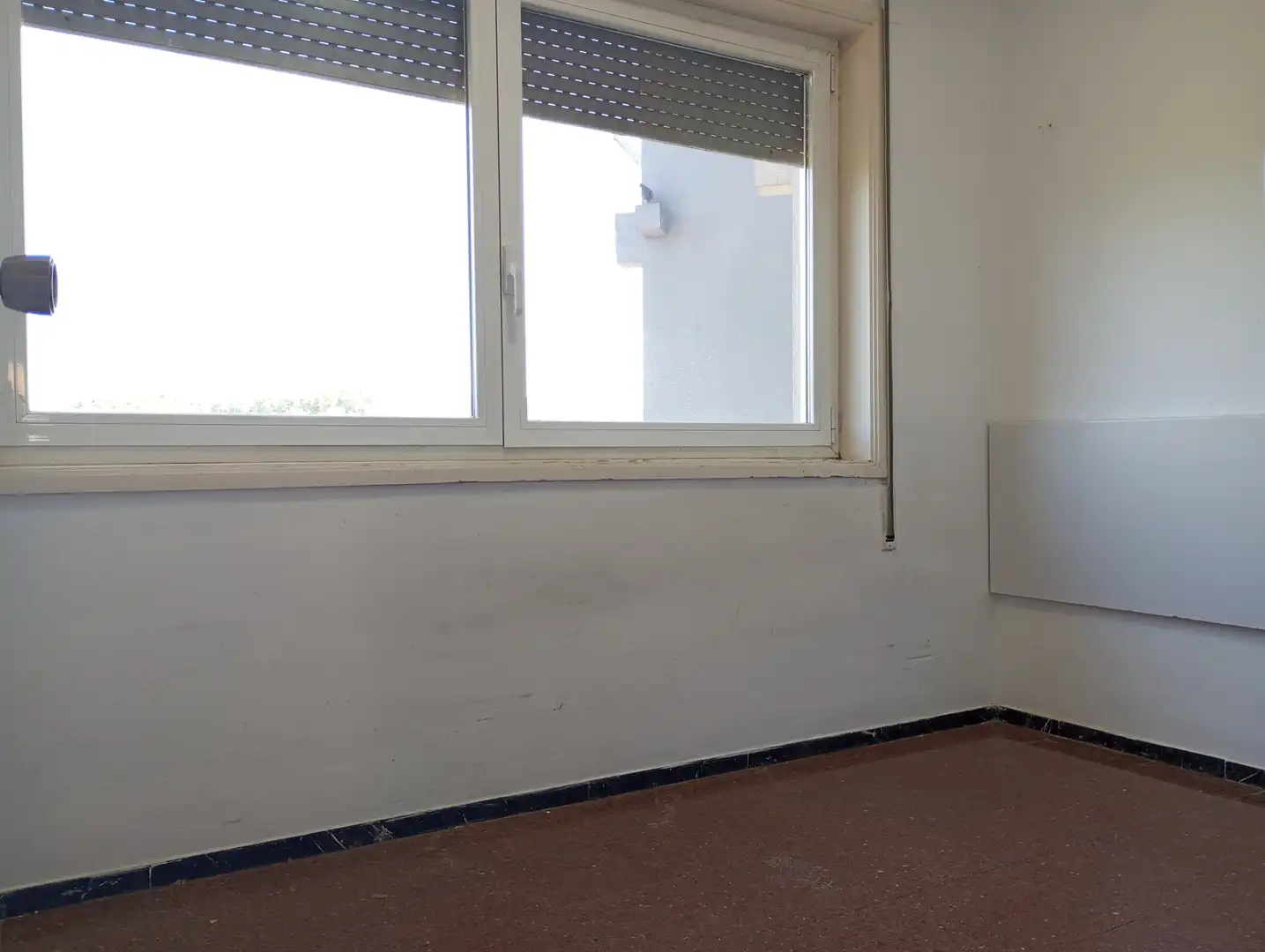 Dormitori de Pis en venda en Girona amb Calefacció, Traster i Forn