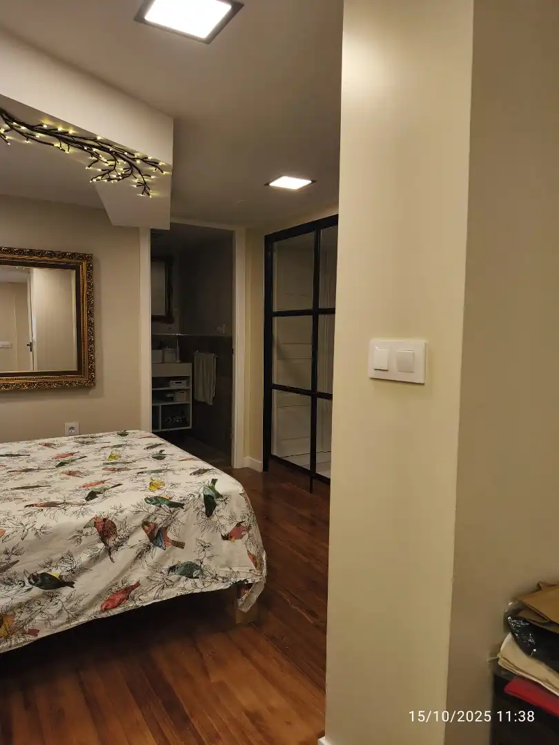 Schlafzimmer von Geschaftsraum zum Verkauf in Bormujos mit Klimaanlage, Parkett und Möbliert