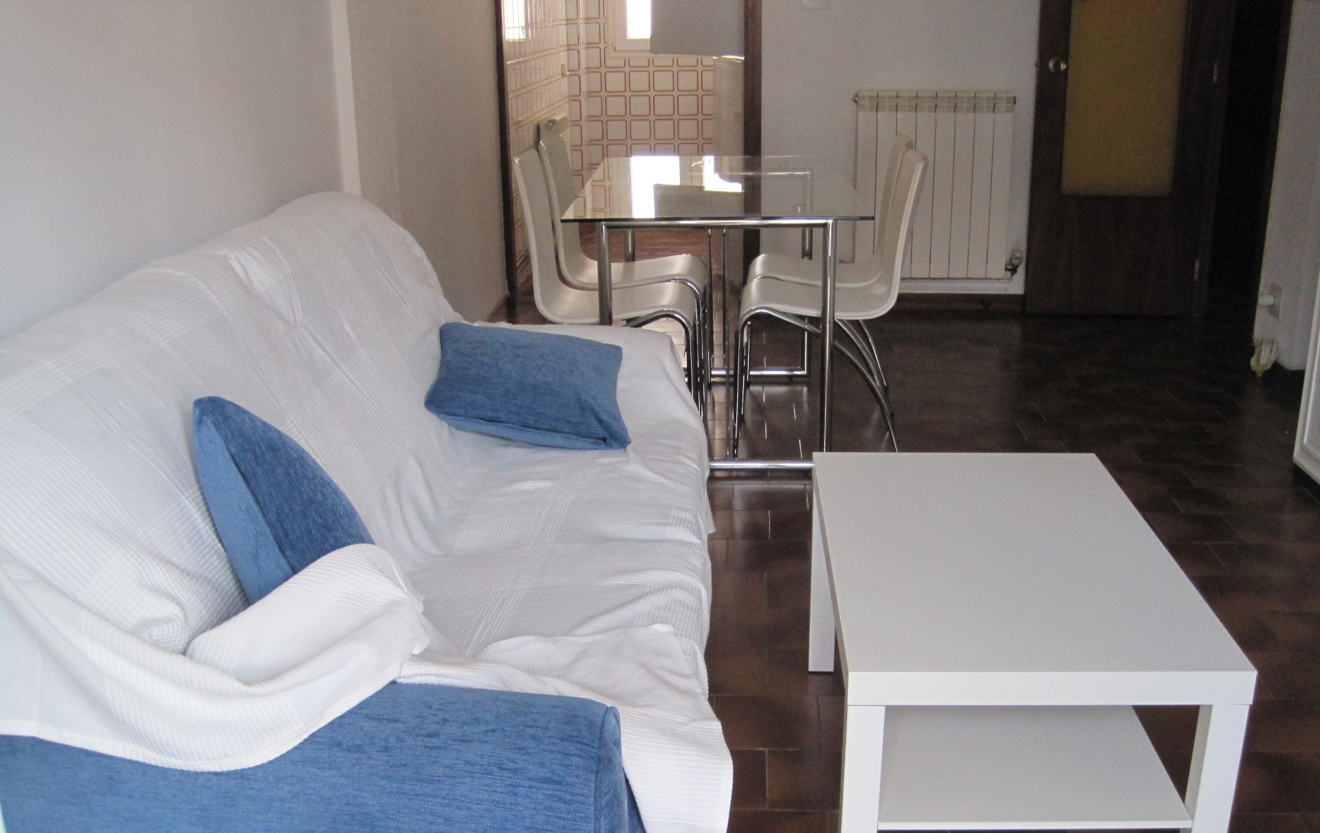 Schlafzimmer von Wohnungen miete in  Zaragoza Capital mit Heizung, Möbliert und Ofen