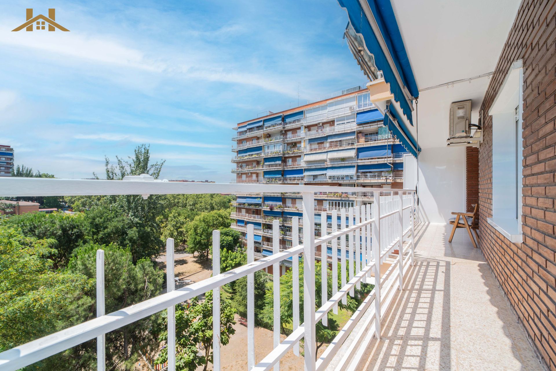 Balcony of Flat for sale in Móstoles  with Air Conditioner, Heating and Parquet flooring
