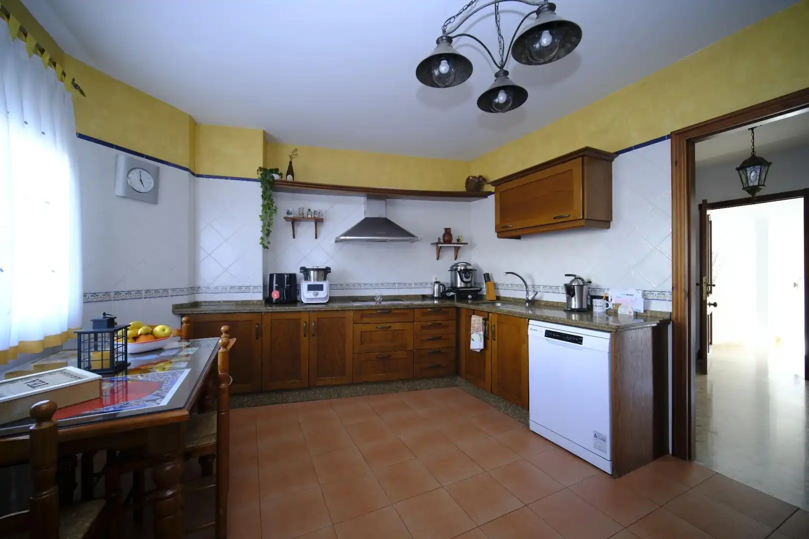 Kitchen of Flat for rent in Alcalá de Guadaira  with Air Conditioner and Furnished