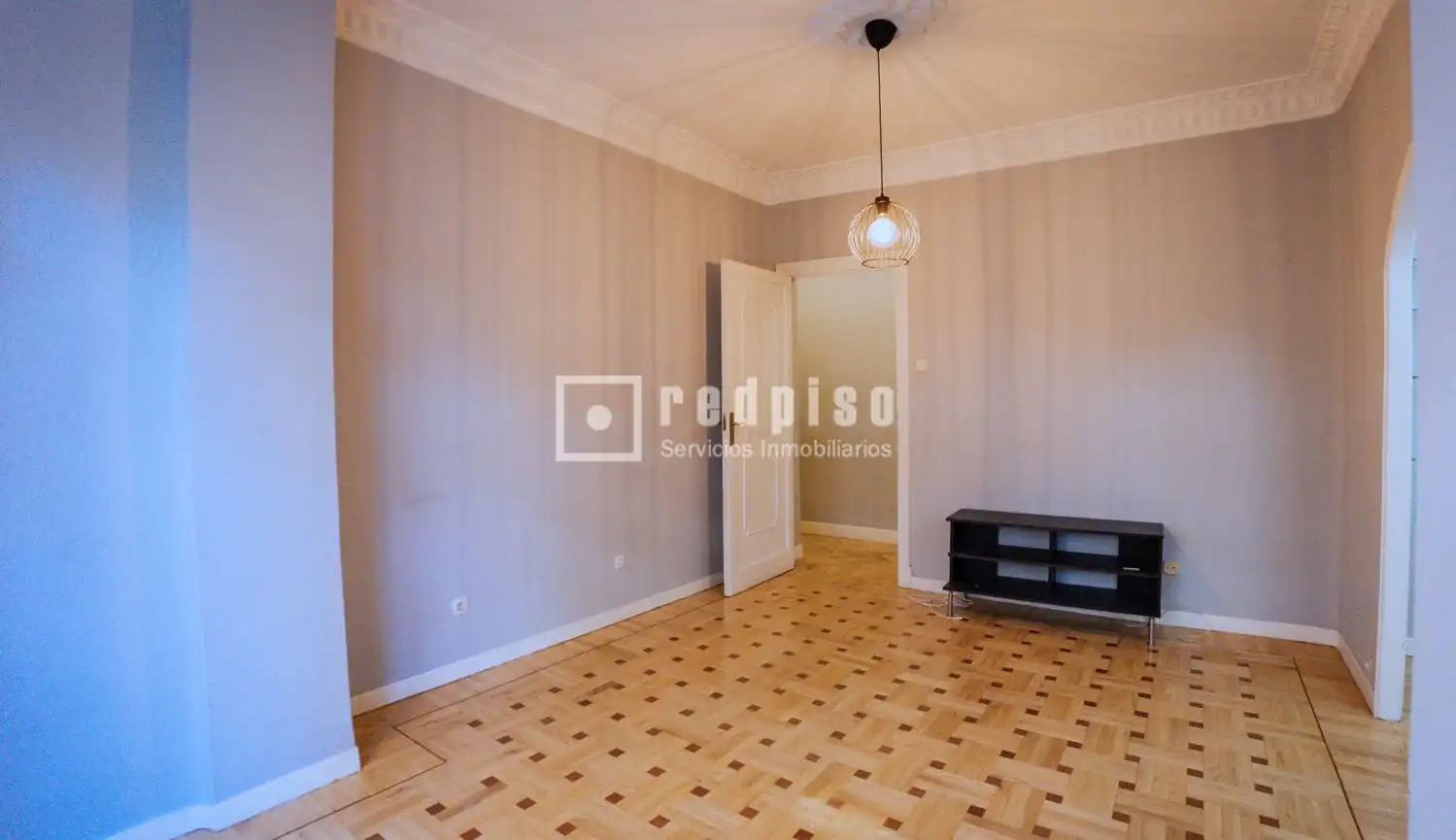 Habitación de Piso en venta en Madrid con Calefacción y Amueblado