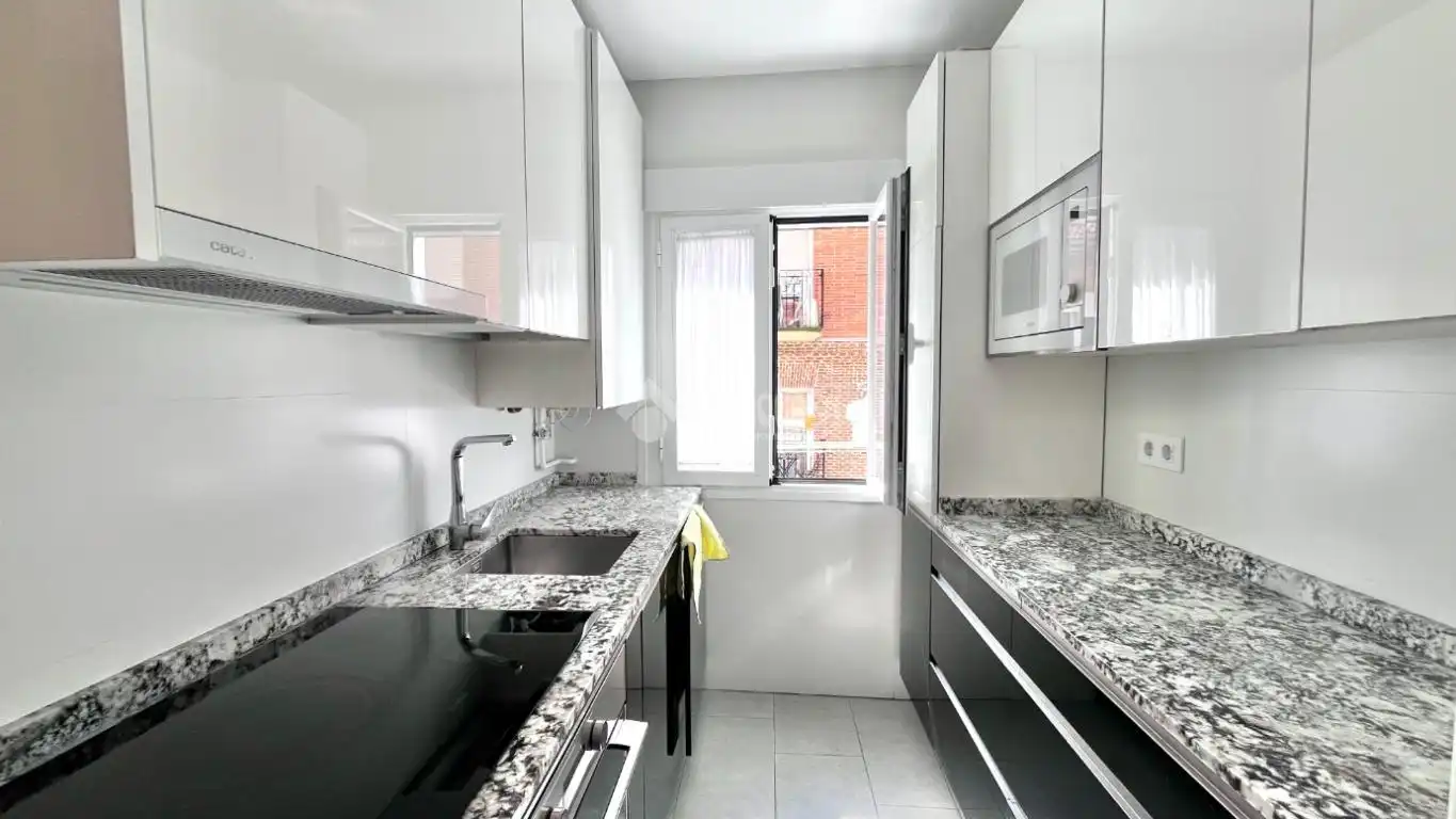 Kitchen of Flat for sale in Madrid  with Heating and Terrace