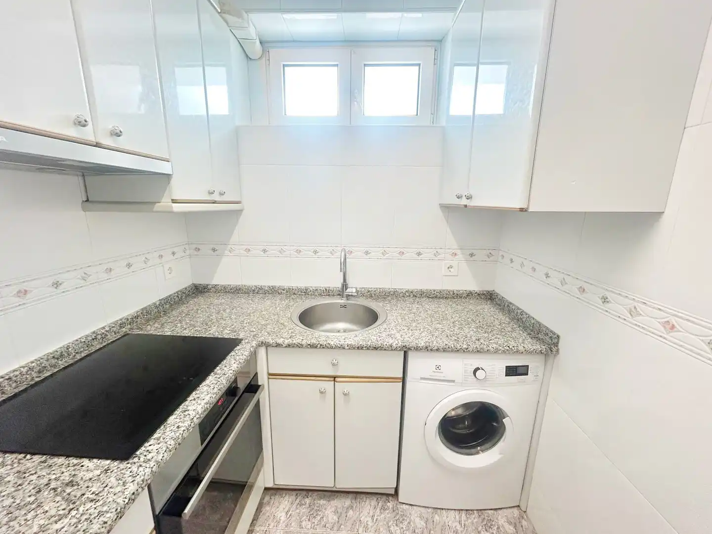 Cuina de Estudi en venda en Zarautz amb Piscina comunitària