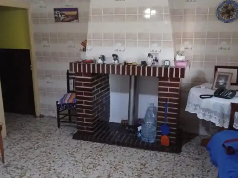 Sala d'estar de Planta baixa en venda en Retuerta del Bullaque amb Jardí privat, Traster i Moblat