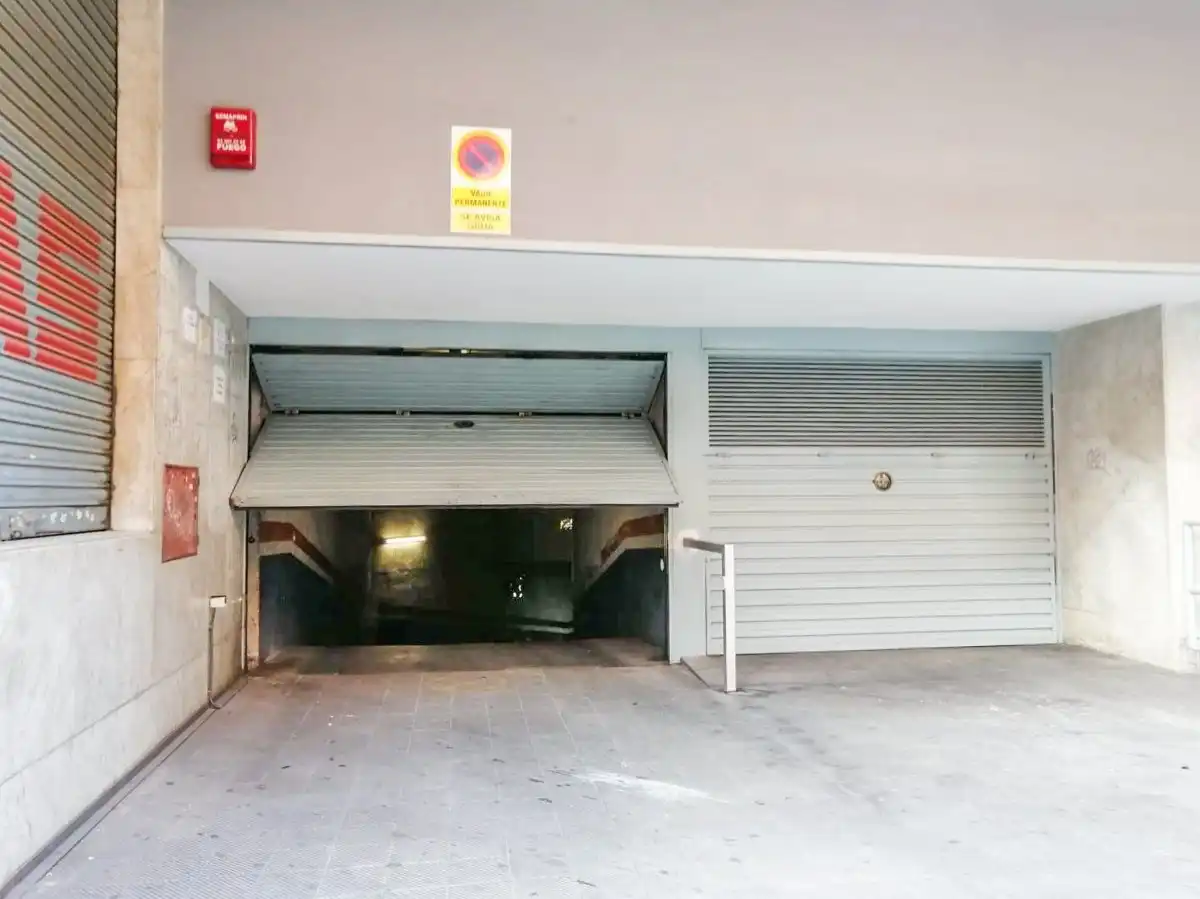 Parkplatz zum Verkauf in Sant Andreu, imagen 5