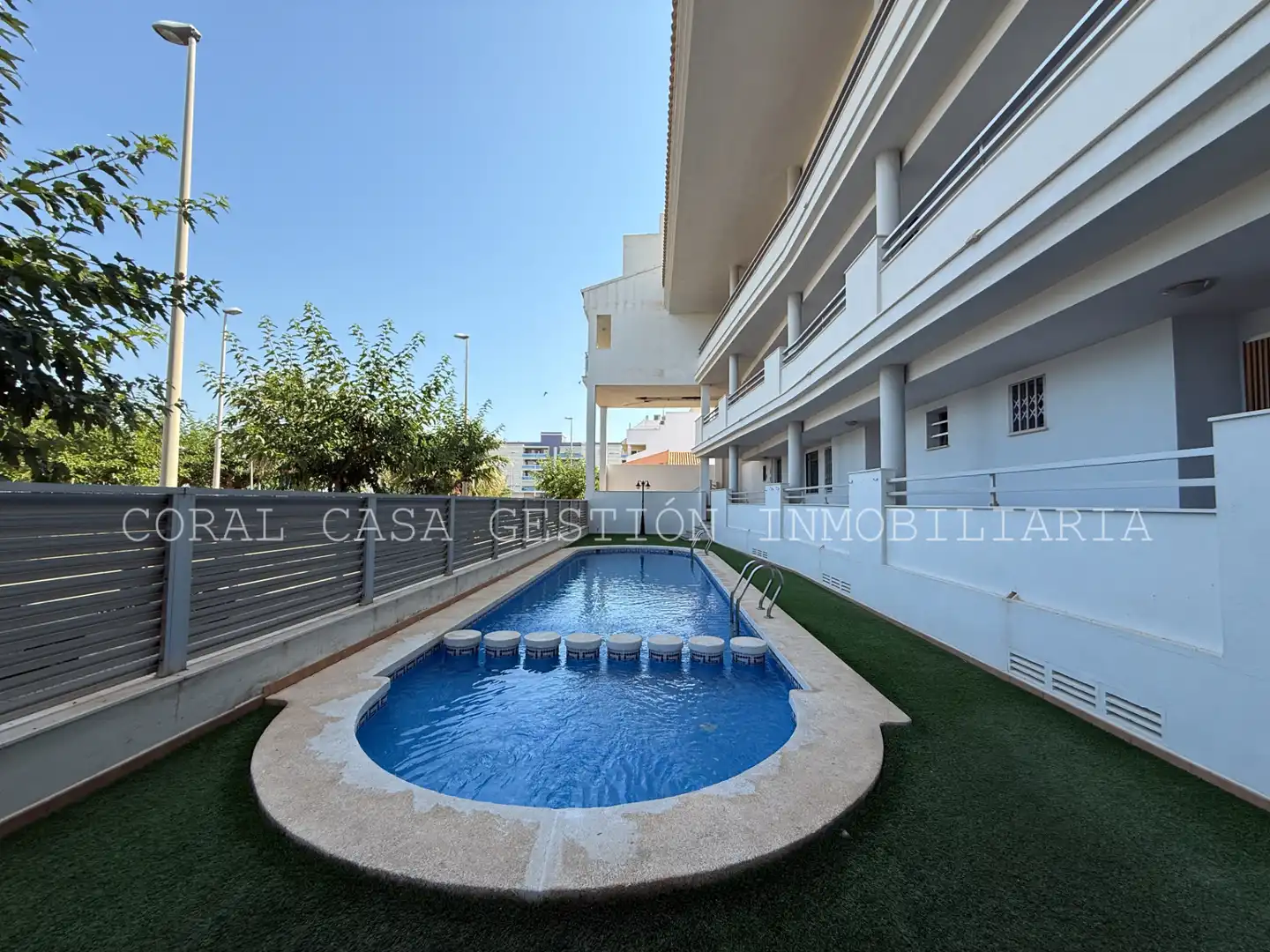 Piscina de Apartamento en venta en Chilches / Xilxes con Aire acondicionado, Calefacción y Terraza