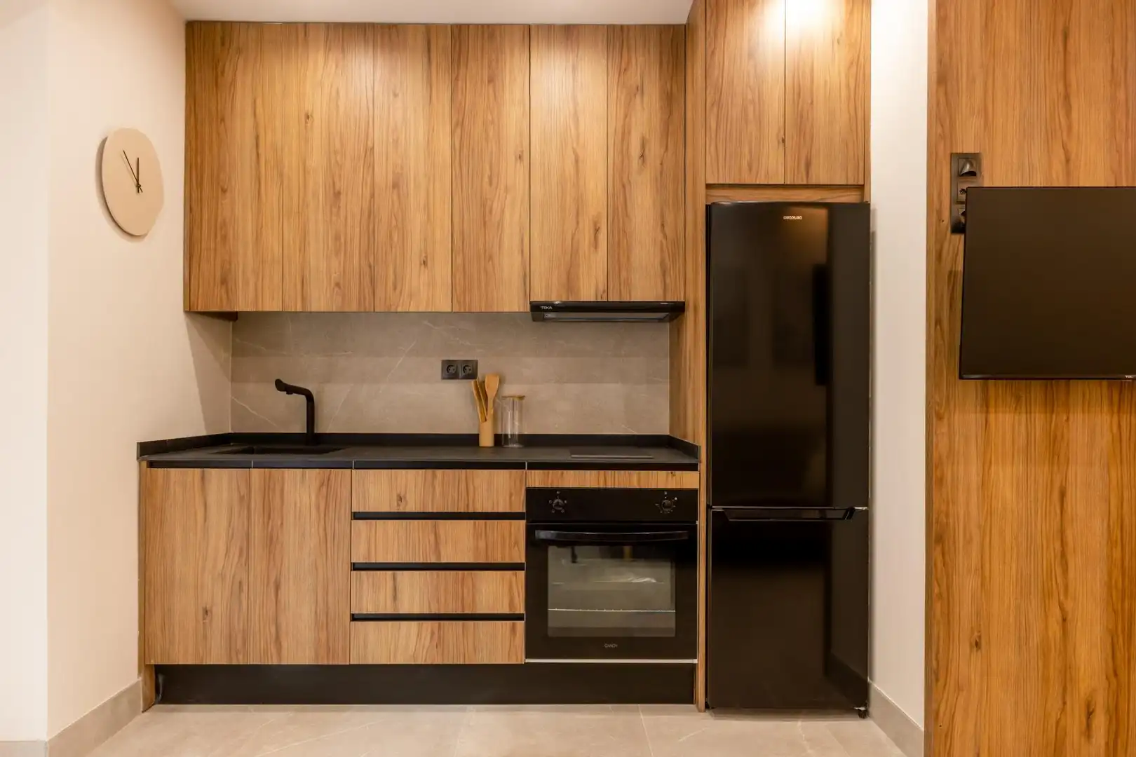 Küche von Loft zum Verkauf in Granada mit Klimaanlage und Möbliert
