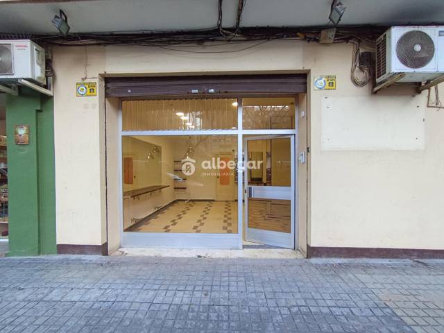 Local comercial en Alquiler en Santiago Suarez Santi en La Creu Coberta