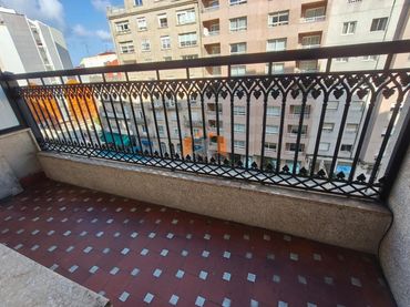 Pis amb balcó en venda a Centro Urbano