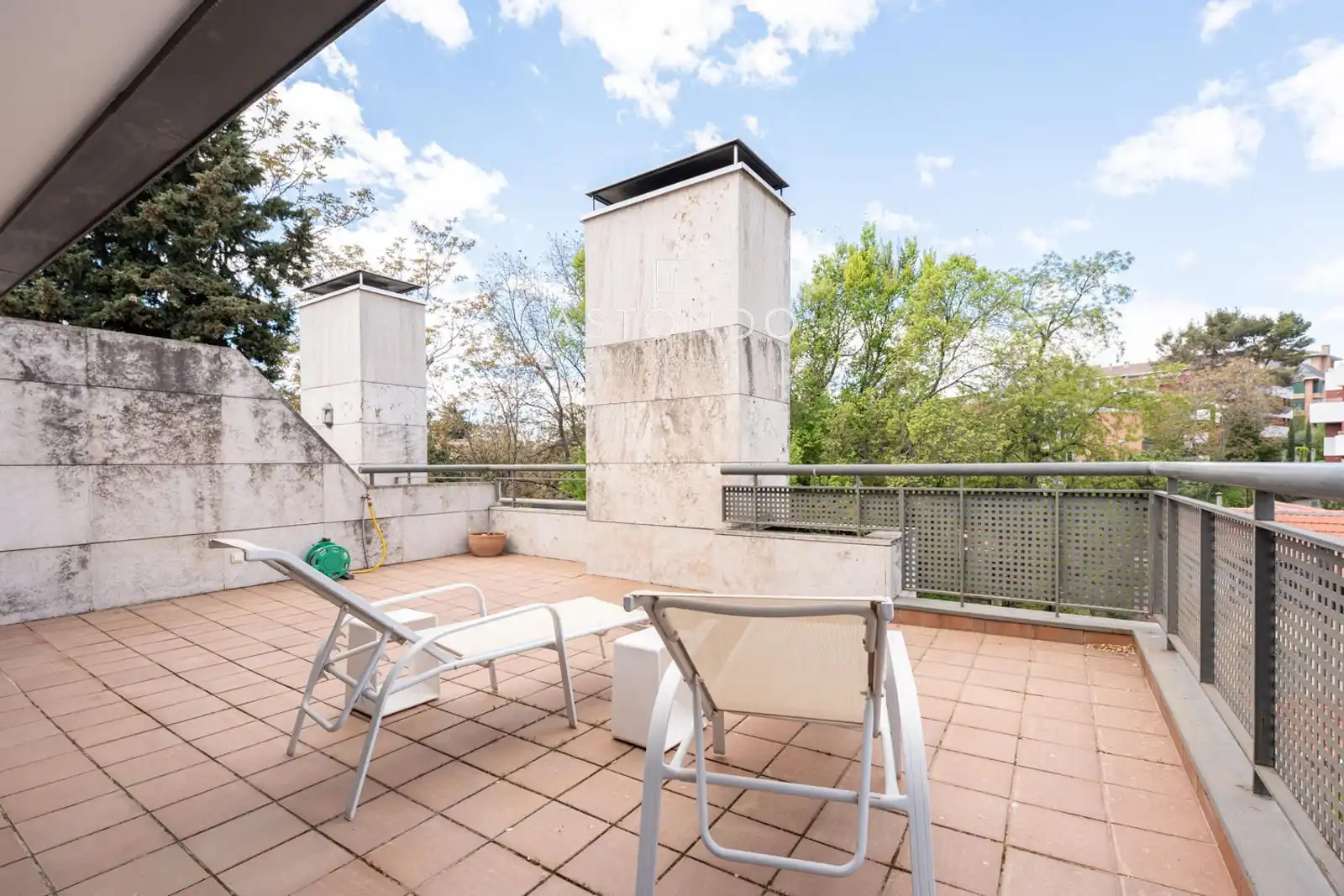 Terraza de Casa adosada en venta en Madrid con Aire acondicionado, Calefacción y Parquet