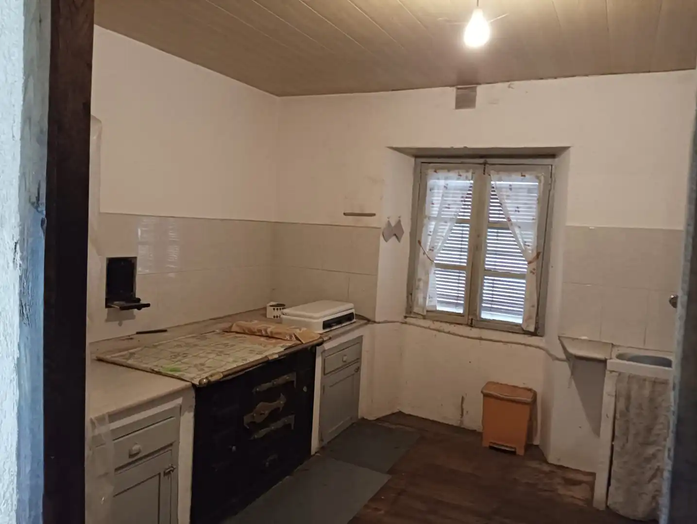 Cocina de Casa o chalet en venta en Navia de Suarna con Jardín privado, Terraza y Amueblado