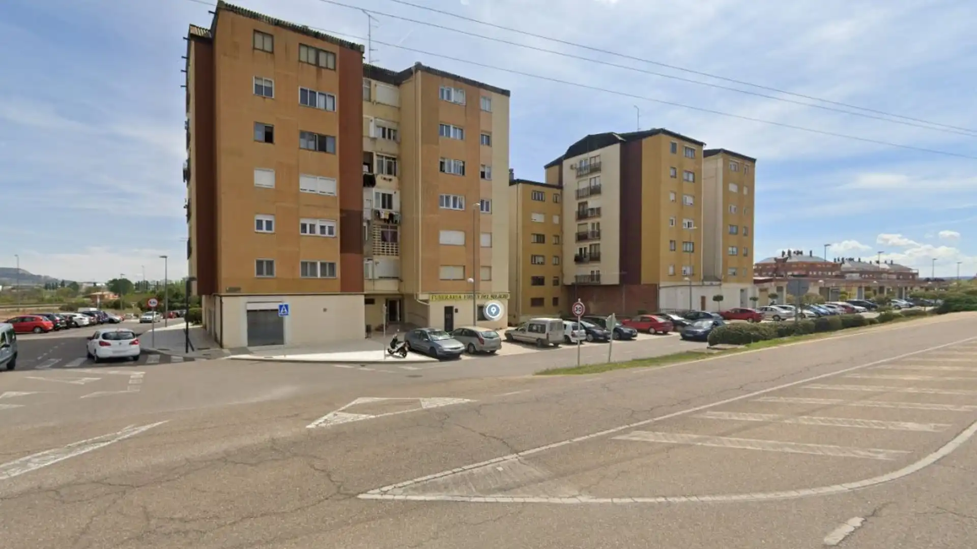 Vista exterior de Garaje en venta en Villamuriel de Cerrato