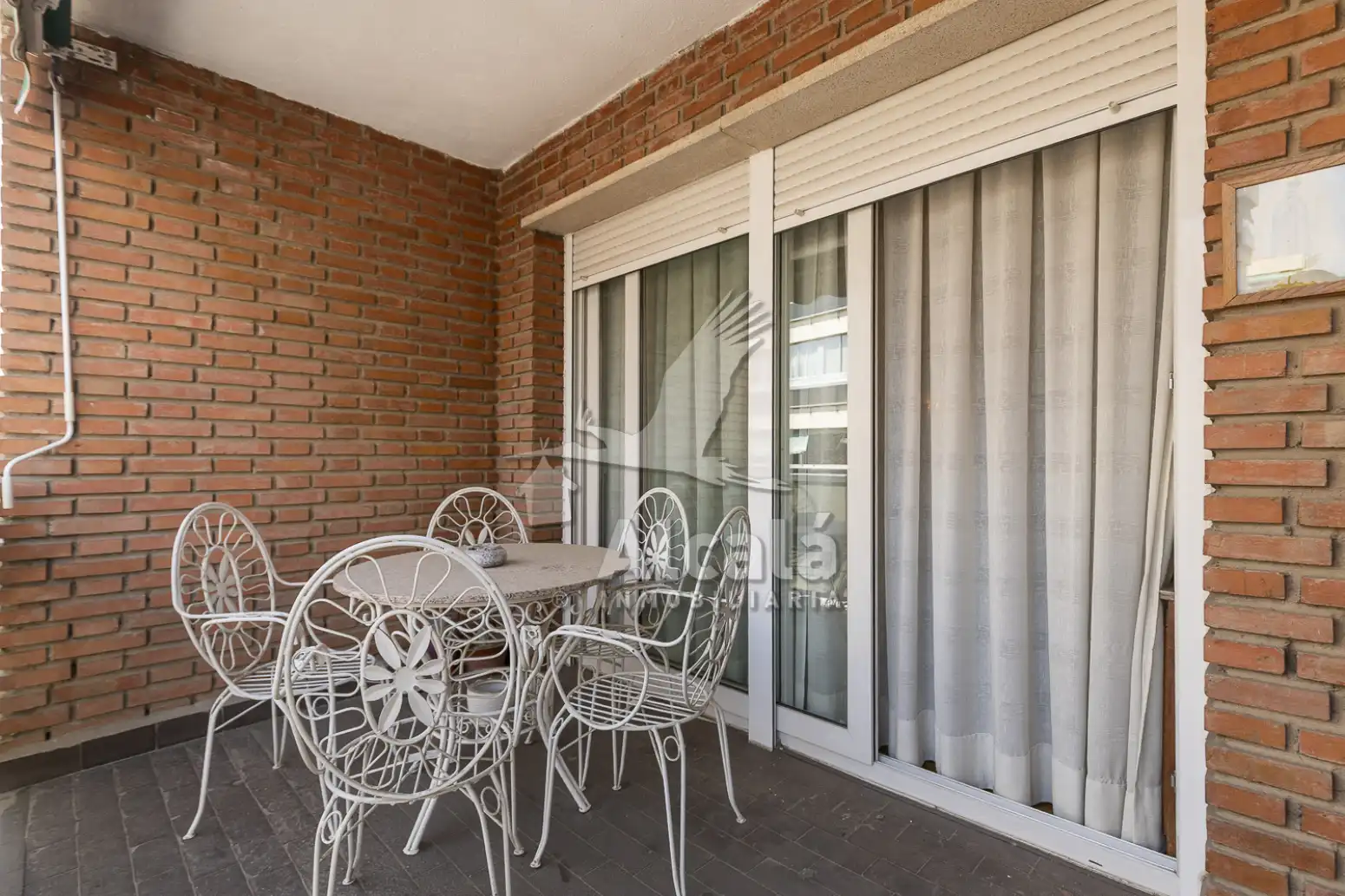 Terraza de Piso en venta en Alcalá de Henares con Calefacción, Jardín privado y Parquet