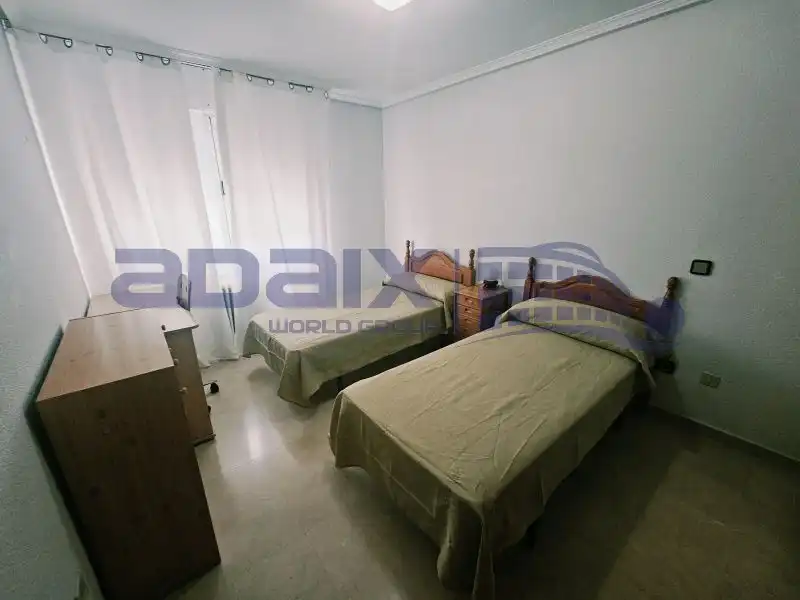 Habitación de Piso de alquiler en Ciudad Real con Calefacción, Amueblado y Horno