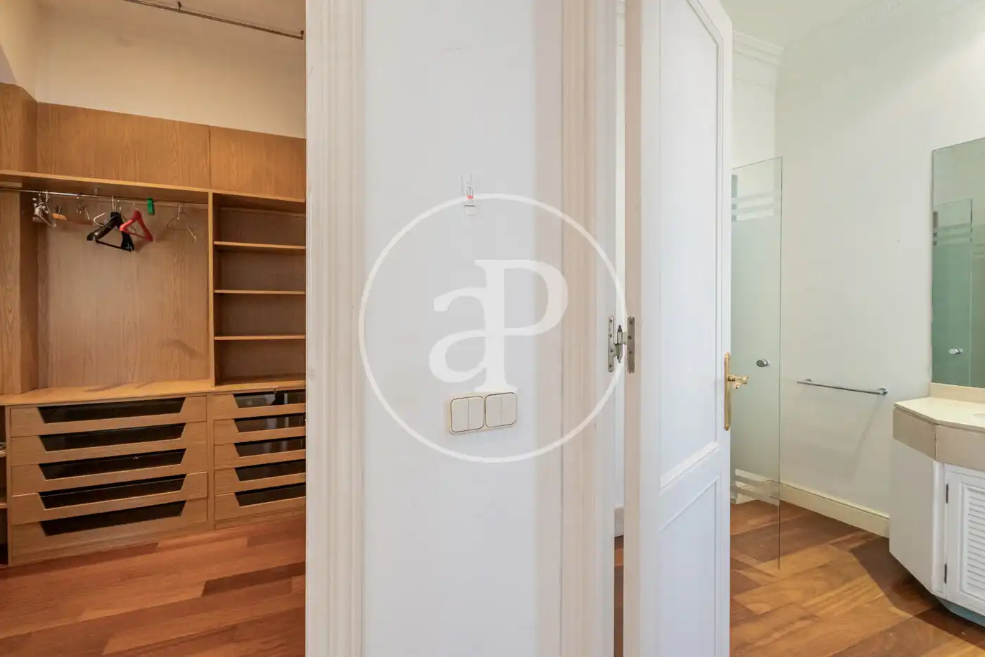 Flat for rent in Madrid  with Heating, Storage room and Balcony