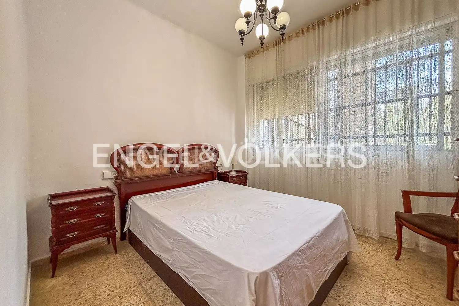 Bedroom of Houses for rent in Paterna  with Air Conditioner, Heating and Private garden