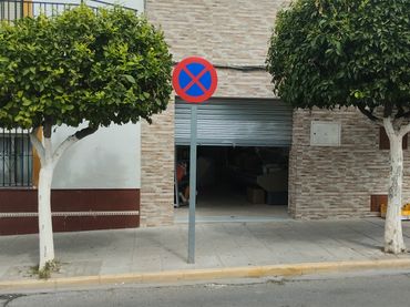 Local comercial de lloguer a La Algaba