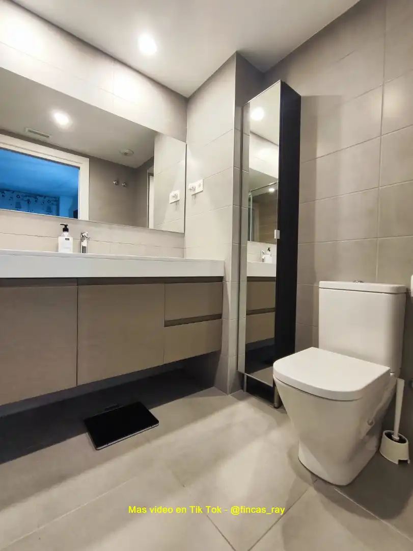 Baño de Piso en venta en Ripollet con Aire acondicionado, Calefacción y Parquet