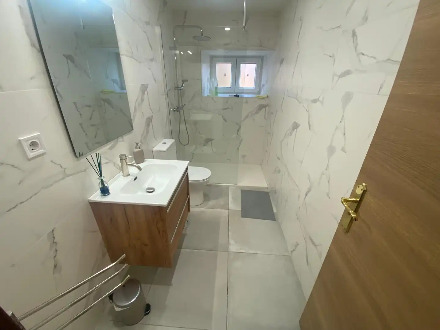 Bathroom of Detached homes for sale in Hazas de Cesto  with Heating, Private garden and Terrace