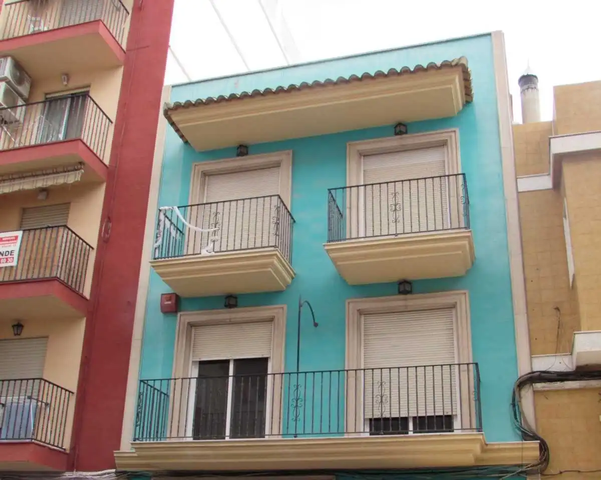 Vista exterior de Dúplex en venta en Algemesí