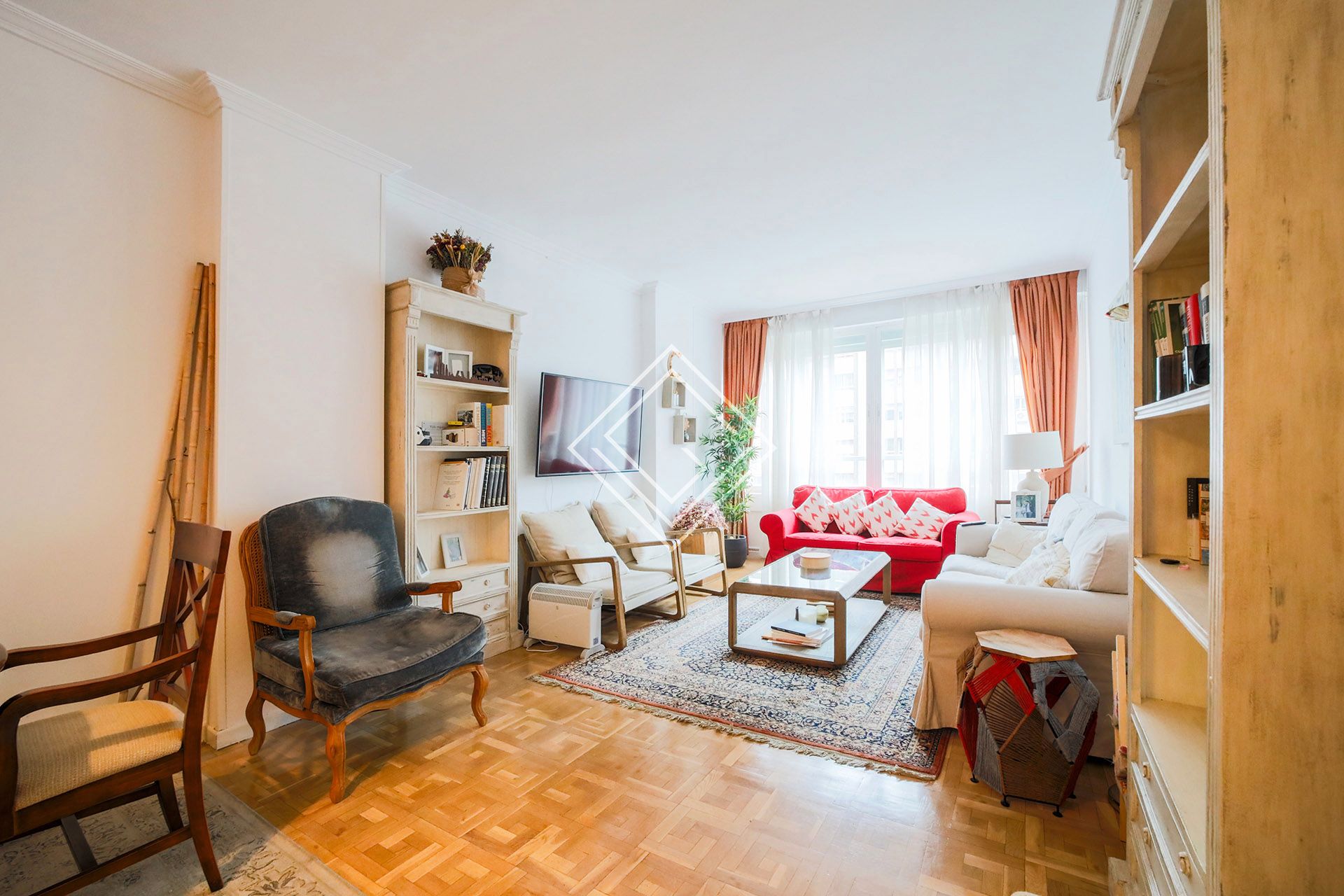 Living room of Flat for sale in  Madrid Capital  with Air Conditioner, Heating and Terrace