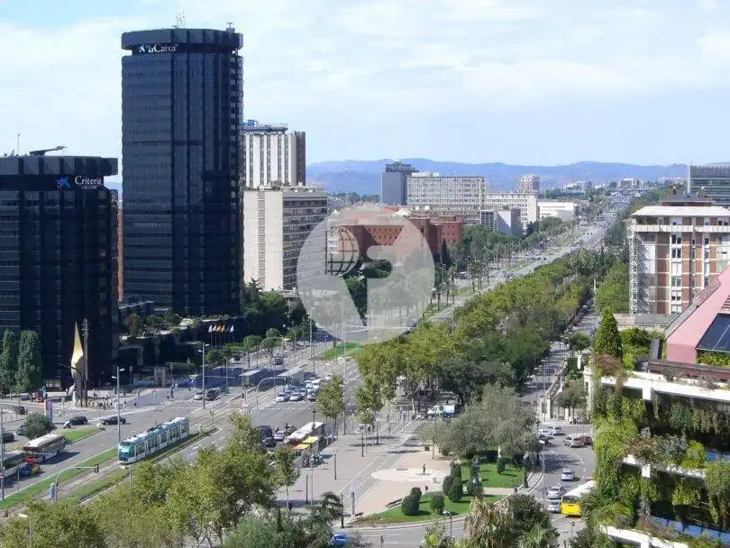Vista exterior de Local de lloguer en Barcelona